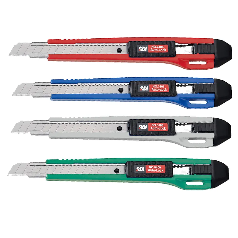 CUCHILLO CARTONERO BLOQEO AUTOMATICO CON 3 HOJAS 9 MM — SDI